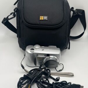 Kodak Easyshare DX4330 Tested Working 3.1 Mega Pixels, Case, Cords EUC READ